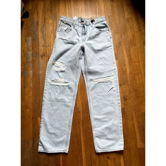 STONEWASHED LEVI BRAND "SILVER TAB BAGGY JEANS" BNWT-SIZE 28 - Picture 2 of 4